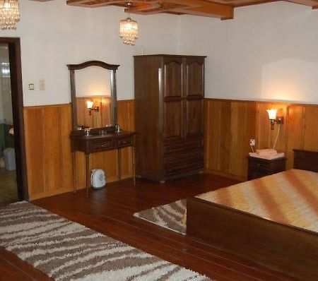 Trevnenski Kat Hotel Трявна Екстер'єр фото